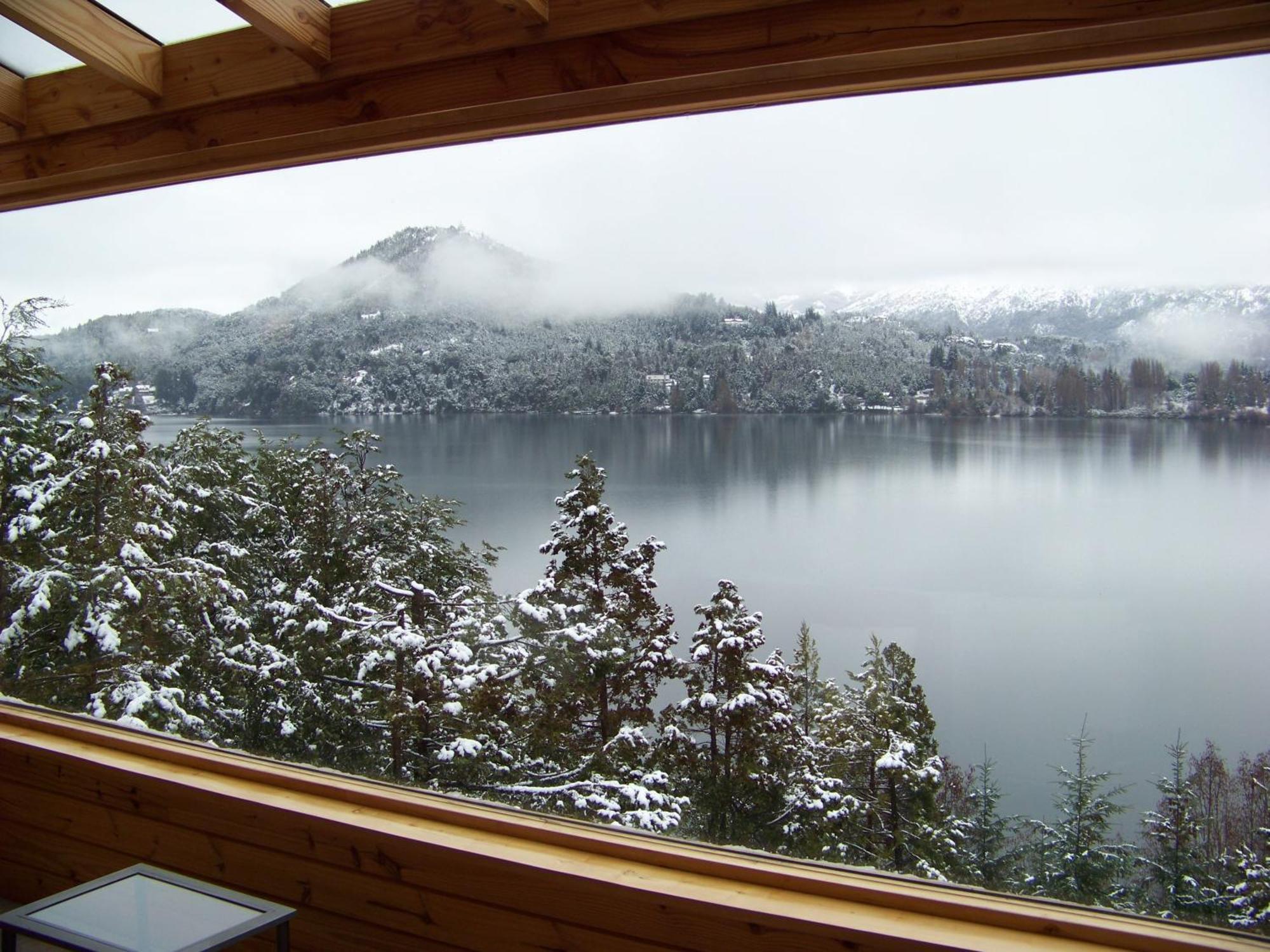 Peninsula Petit Hotell San Carlos de Bariloche Exteriör bild