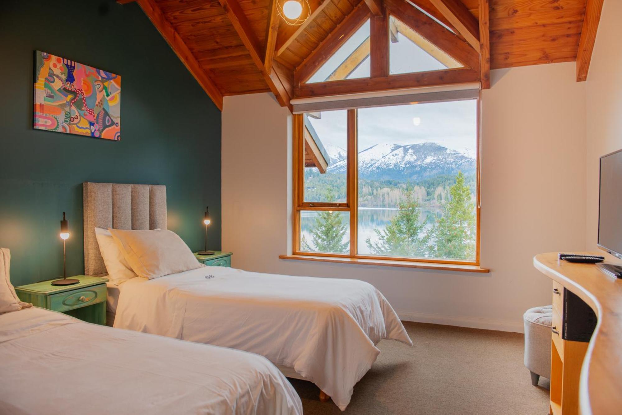 Peninsula Petit Hotell San Carlos de Bariloche Exteriör bild