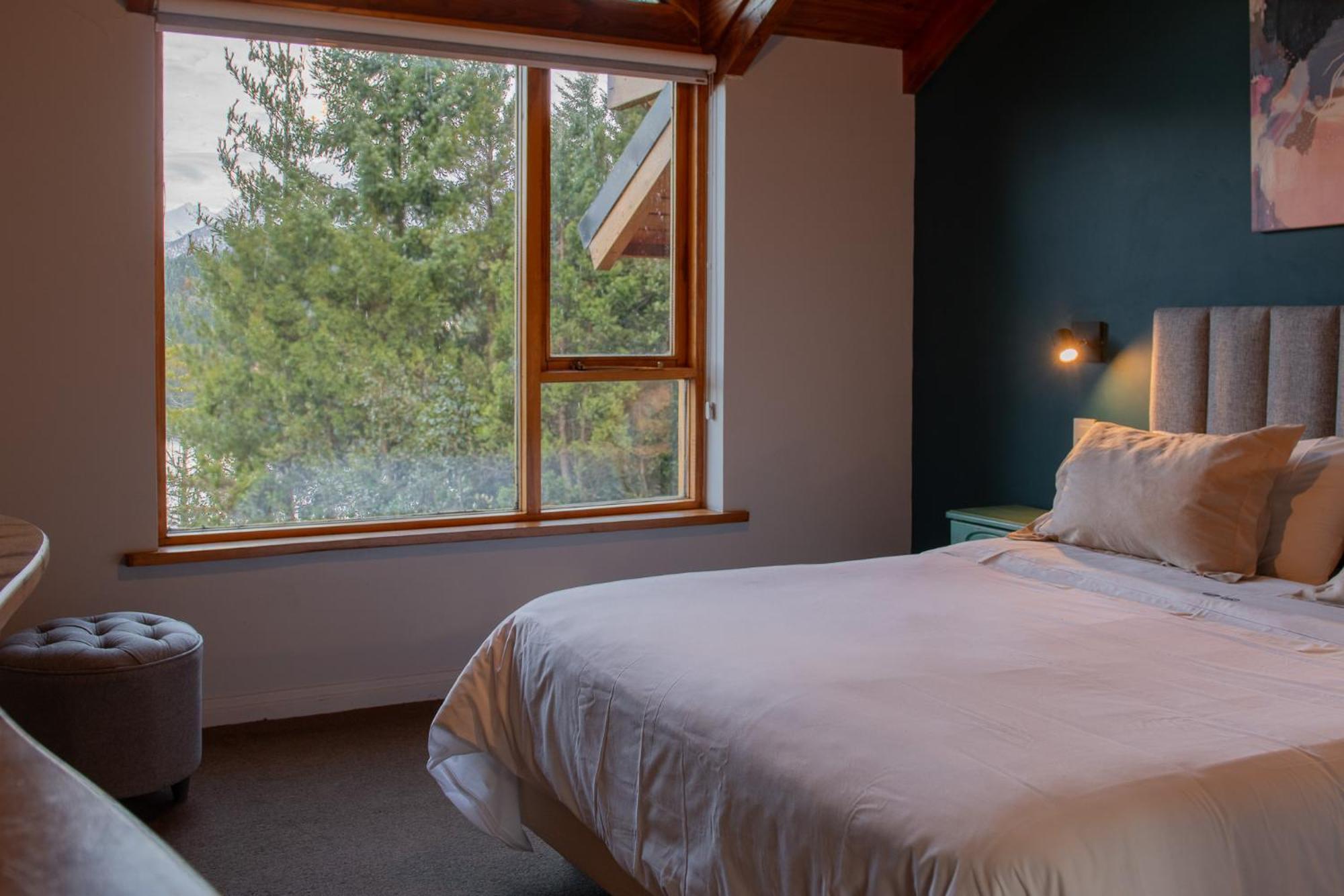 Peninsula Petit Hotell San Carlos de Bariloche Exteriör bild